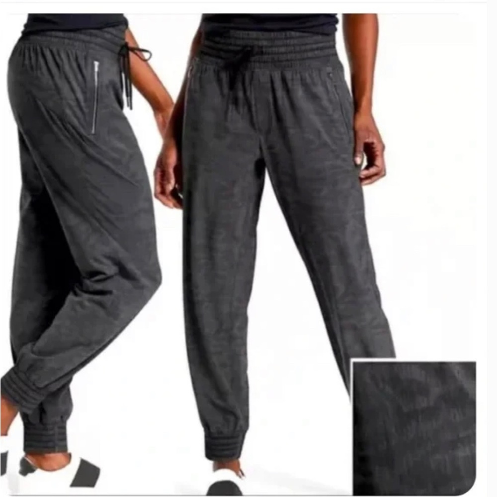 Athleta Camden Year Round Jogger in Black Moire Print